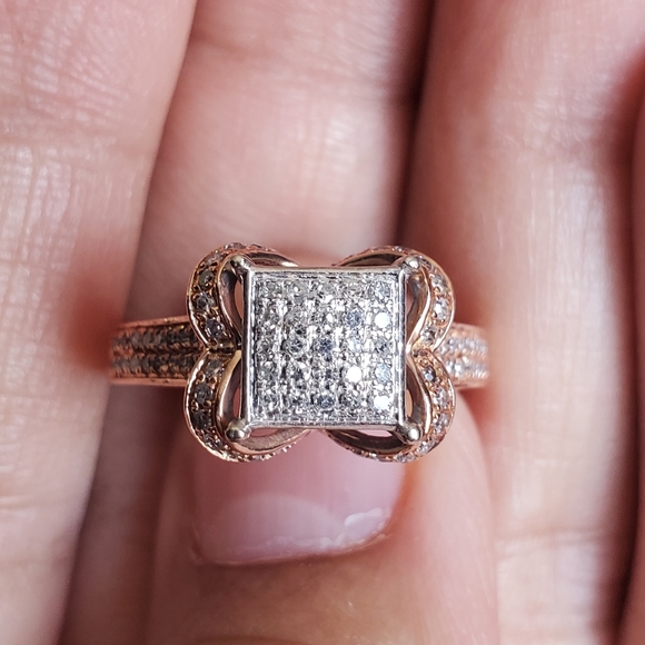 10k gold ring with natural diamonds - Picture 6 of 16